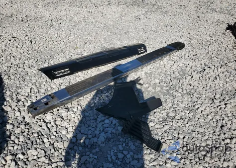 2024 Chevrolet Silverado C1500 Rst from USA, damaged, VIN 2GCPADED2R1141653